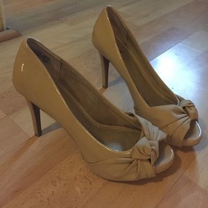 Nude patent peep toe heels