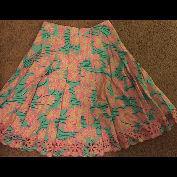 Lilly Pulitzer skirt. Size 2