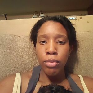 Meet your Posher, Latisha