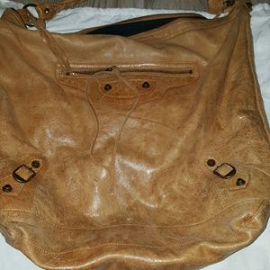 Balenciaga Bags - Authentic Balenciaga Day bag in Tan Balenciaga Bags - Authentic Balenciaga Day bag in Tan