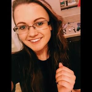 Meet your Posher, Kaci