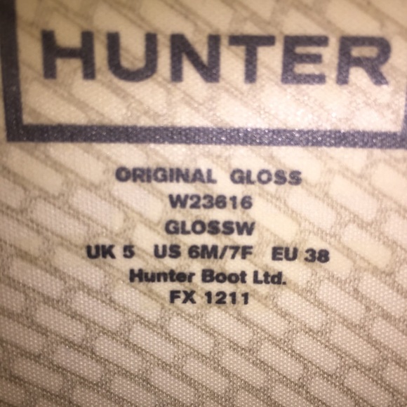 SOLD----Tall Gloss Hunter Rain Boots☔️ - Picture 3 of 4