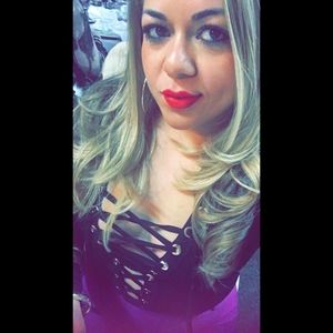 Meet your Posher, Danielle