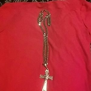 Mens chain with cross
