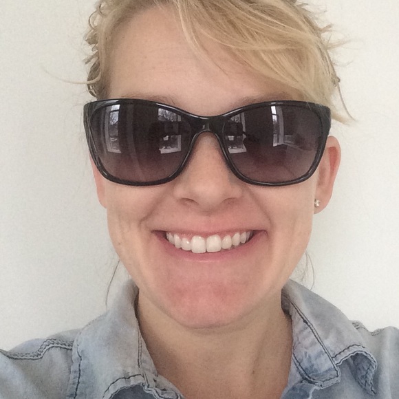 🚫SOLD🚫 Emporio Armani Brown Sunglasses - Picture 4 of 4