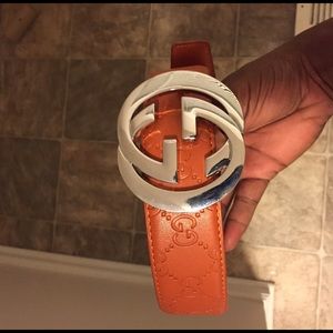Tan Gucci belt