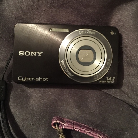 Sony cyber shot camera - Picture 1 of 2