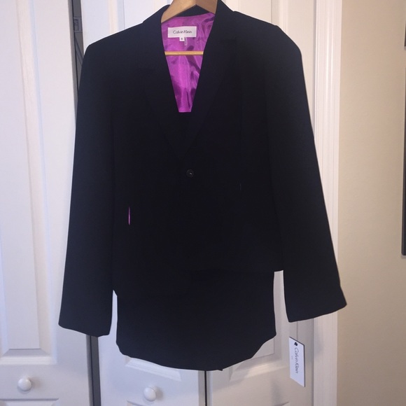 ✨💕 calvin klein // NWT: 2 Piece Black Suit 💕✨