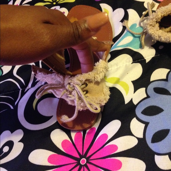 Sandal - Picture 2 of 4