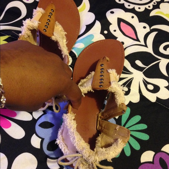 Sandal - Picture 4 of 4