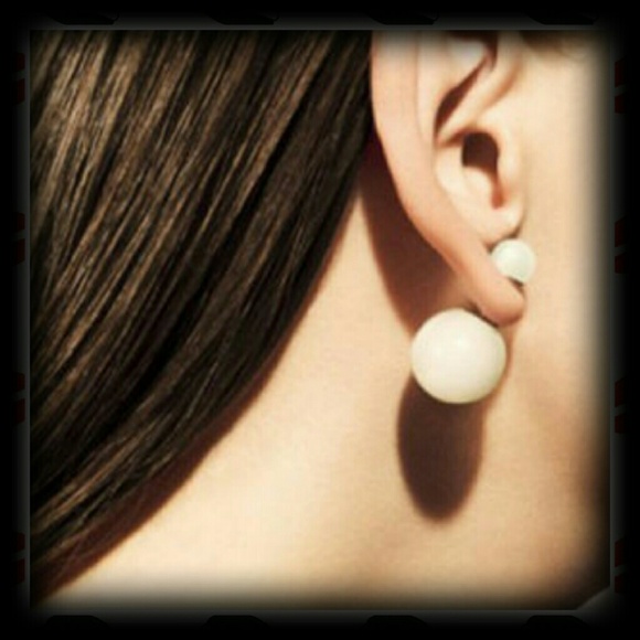 LOVE PEARL CRYSTAL DOUBLE SIDED EARRINGS - Picture 2 of 2