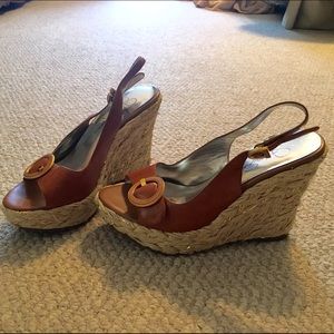 Jessica Simpson wedges size 6