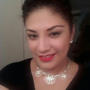 Meet your Posher, Lorena