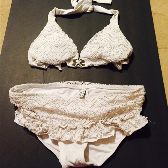 Becca bikini