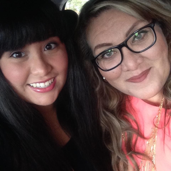 Meet your Posher, Lillian - Picture 1 of 1