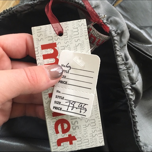 NWT gray cocktail dress size small - Picture 3 of 3