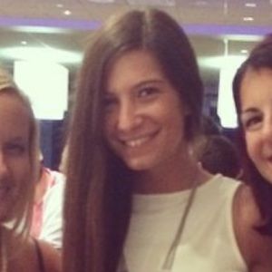 Meet your Posher, Arielle