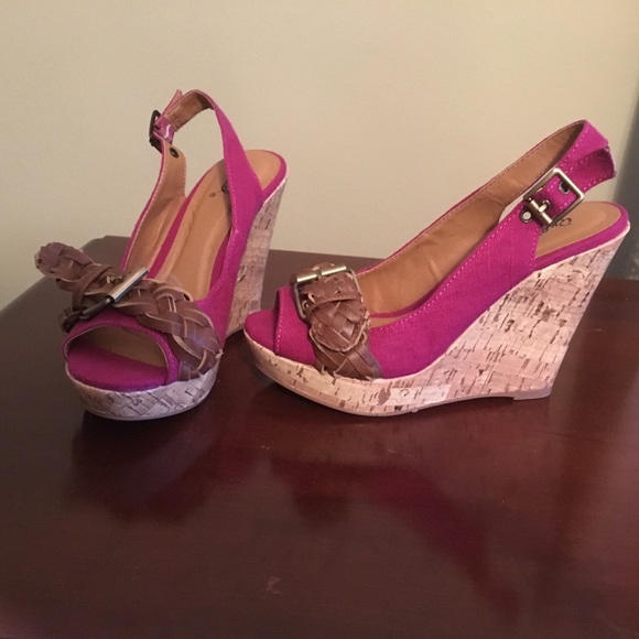 Fuchsia spring wedges size 5.5 - Picture 1 of 3
