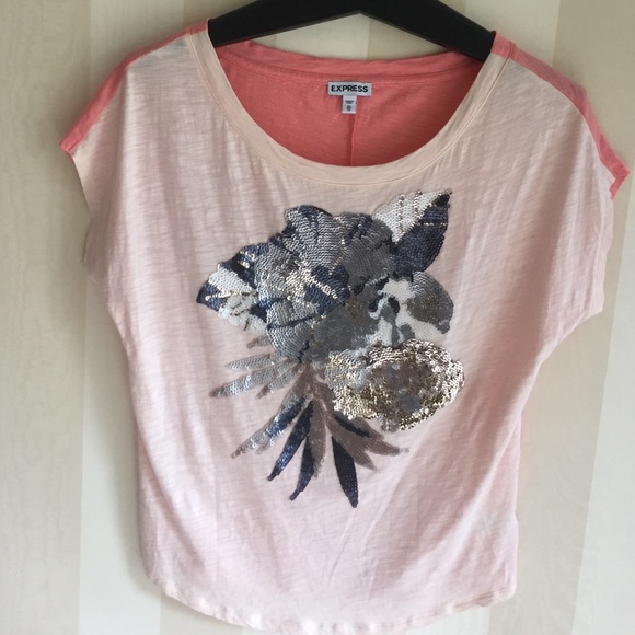 Express sequin rose t -shirt