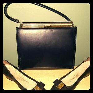 Navy vintage clutch closure purse