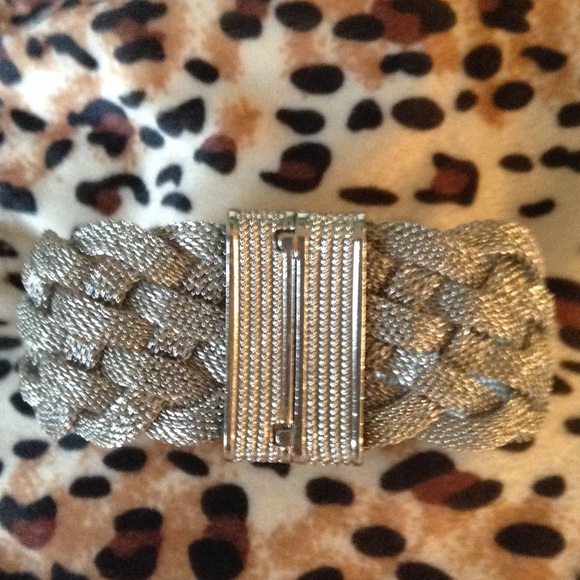 Farah Jewelry - RETAIL-MESH MAGNETIC BRACELET