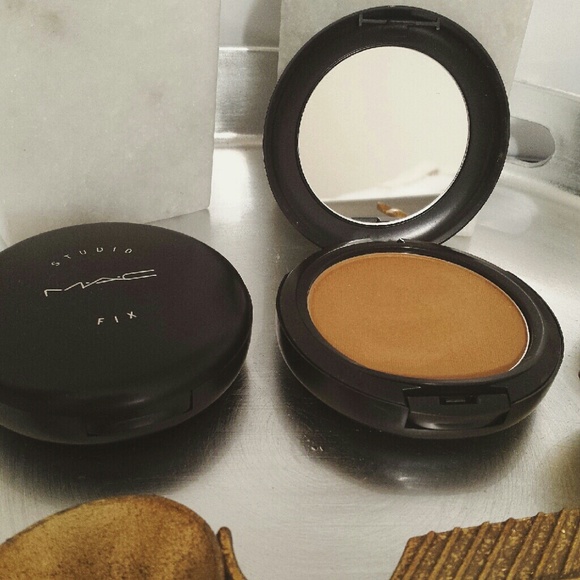 👑 MAC Studio Fix Foundation/Powder