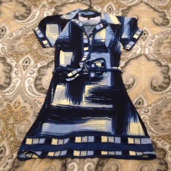 Last chance! NWOT BCBG DRESS - Picture 1 of 3