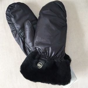 Cute black Ugg mittens! New with Tags!!!
