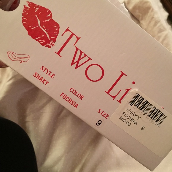 Two Lips Women's Sequined Shaky Shoes in Fuchsia - Picture 4 of 4