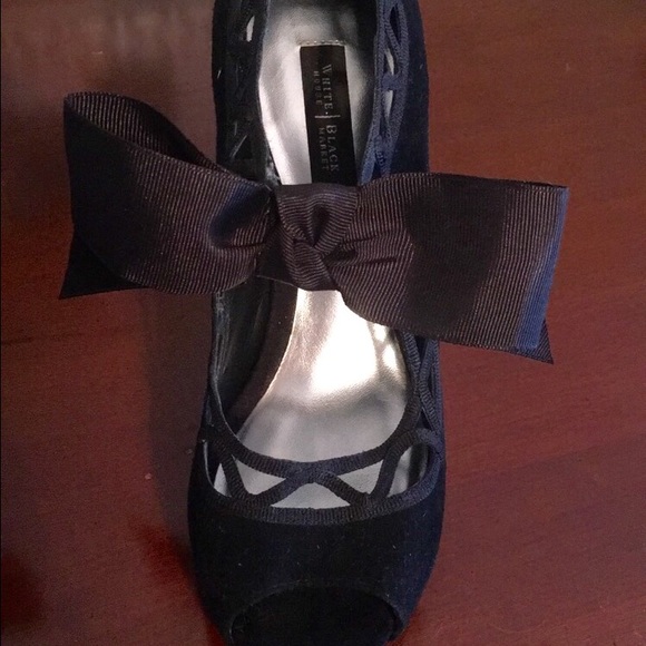 White House Black Market heels size 5.5 - Picture 2 of 4