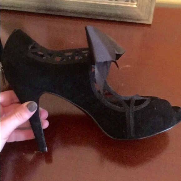 White House Black Market heels size 5.5 - Picture 3 of 4
