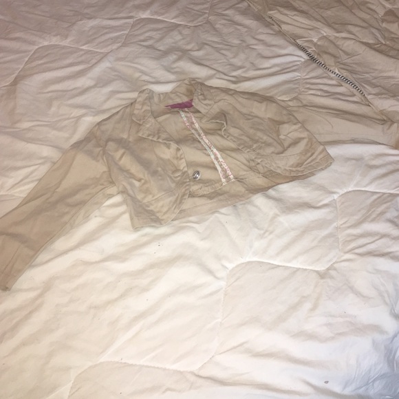 Khaki cropped blazer