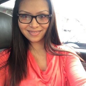 Meet your Posher, Mayra