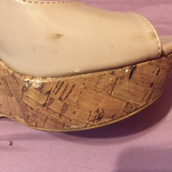 Cream heels - Picture 4 of 4