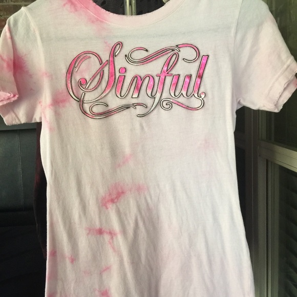 Super cute sinful tee...