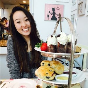 Meet your Posher, Juna