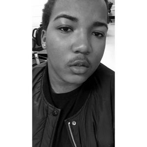 Meet your Posher, Gregory