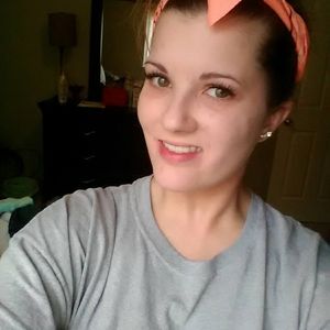 Meet your Posher, Catherine