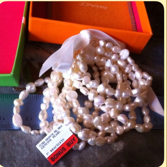 Ten Cultured-Freshwater-Pearl Bracelets + Pouch - Picture 3 of 4