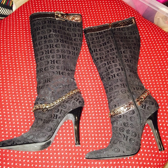 Boots - Picture 2 of 2