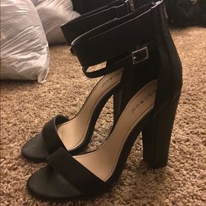 Strappy black chunky heel