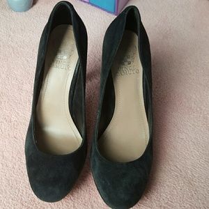 Vince Camuto Black Pumps