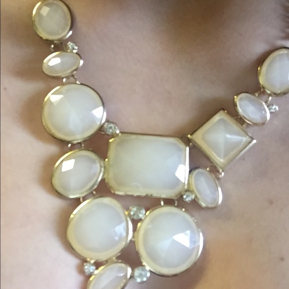 Statement necklace - Picture 2 of 2