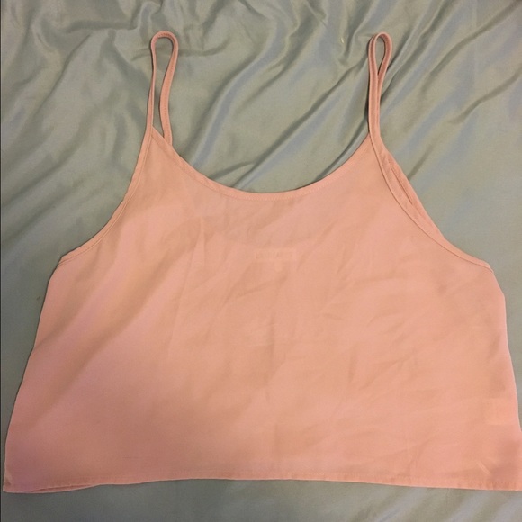 Blush colored crop top - Picture 2 of 4