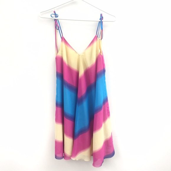 Urban Outfitters Dresses & Skirts - Colorful loose chevron swing dress NWT