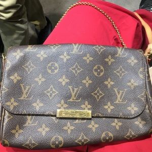Louis Vuitton purse