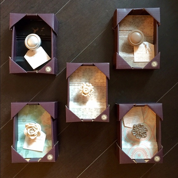 Decorative Knob Hooks - Set of 5