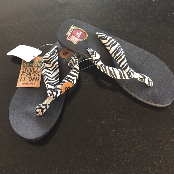 Sanuk Shoes - Sanuk yoga mat flip flops