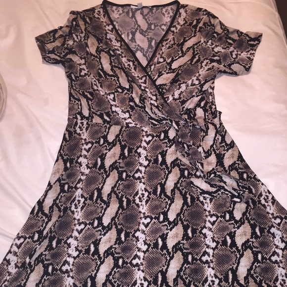 Studio one New York Snake Print wrap dress