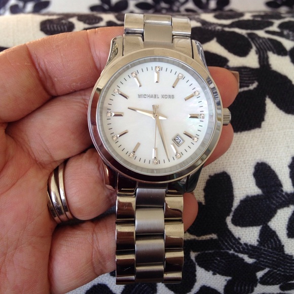 Michael Kors pearl face watch